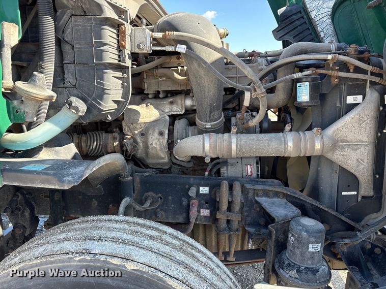 image for item FK1211 2017 Freightliner Cascadia 125 semi truck