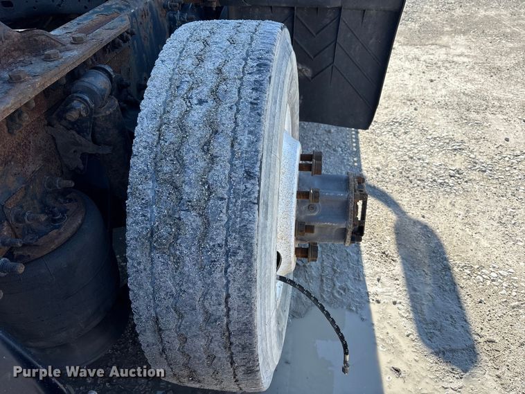 image for item FK1211 2017 Freightliner Cascadia 125 semi truck