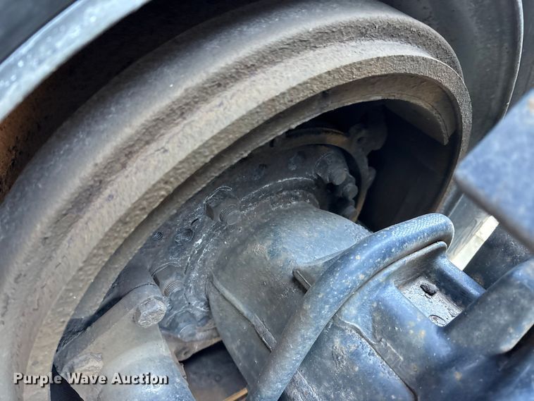 image for item FK1211 2017 Freightliner Cascadia 125 semi truck