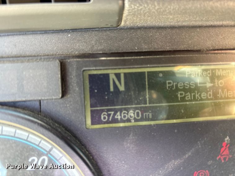 image for item FK1211 2017 Freightliner Cascadia 125 semi truck