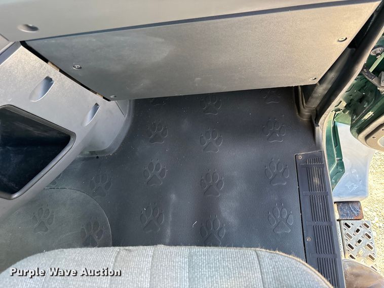 image for item FK1212 2016 Mack CXU613 semi truck