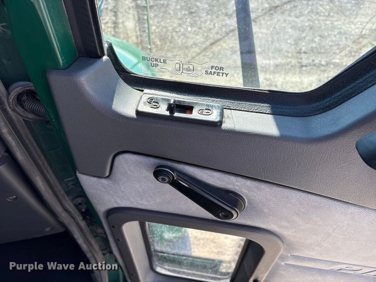 image for item FK1212 2016 Mack CXU613 semi truck