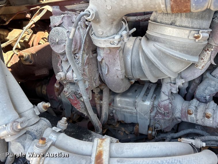 image for item FK1212 2016 Mack CXU613 semi truck