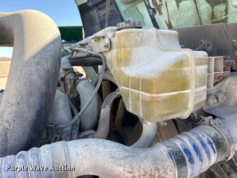 image for item FK1212 2016 Mack CXU613 semi truck