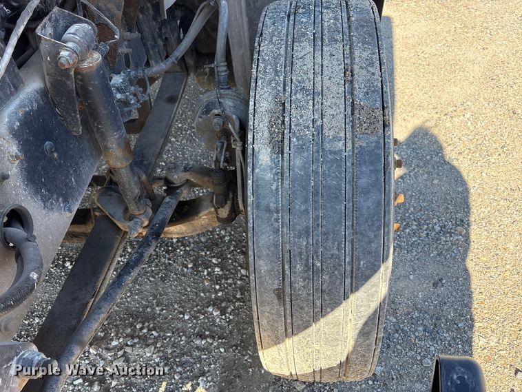 image for item FK1212 2016 Mack CXU613 semi truck