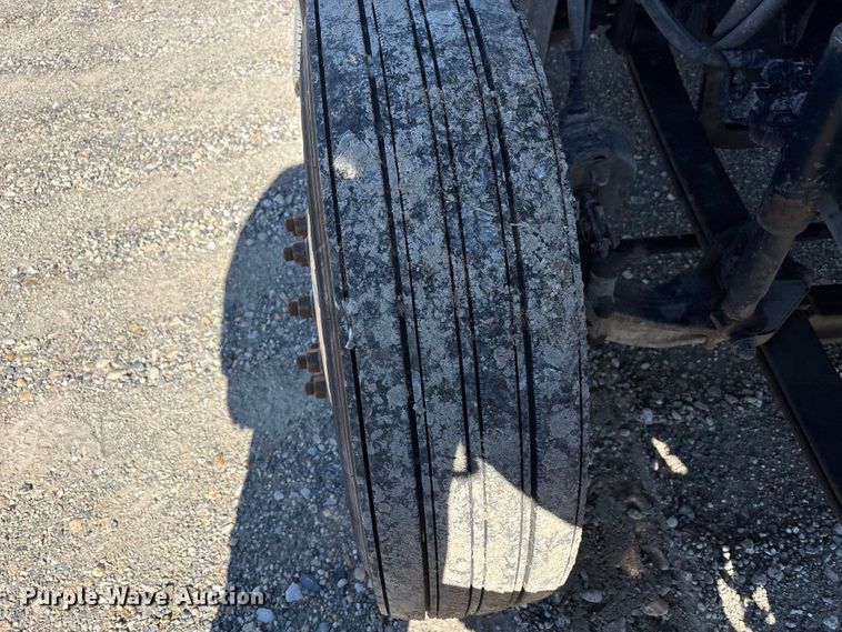 image for item FK1212 2016 Mack CXU613 semi truck