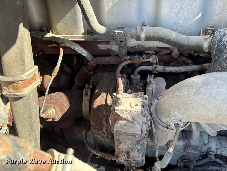 image for item FK1213 2016 Mack CXU613 semi truck