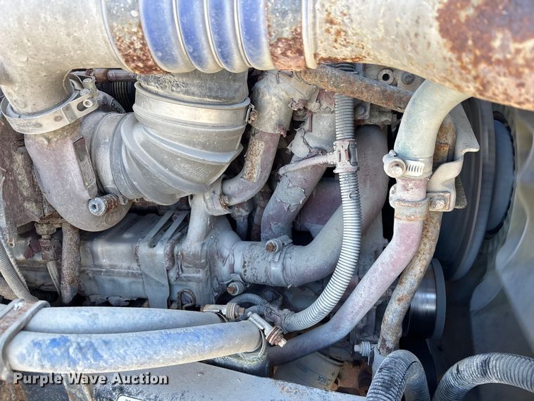 image for item FK1213 2016 Mack CXU613 semi truck