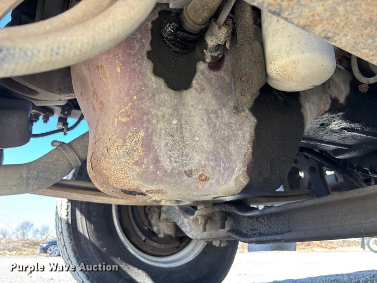 image for item FK1213 2016 Mack CXU613 semi truck