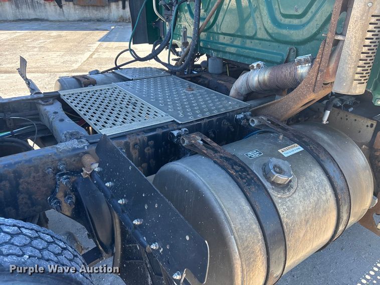 image for item FK1214 2017 Freightliner Cascadia 125 semi truck