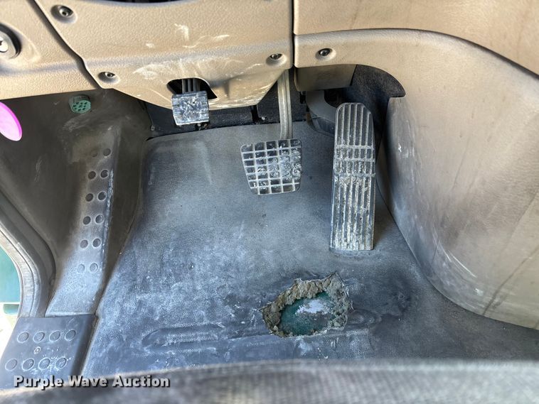 image for item FK1214 2017 Freightliner Cascadia 125 semi truck