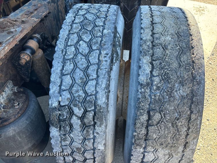 image for item FK1214 2017 Freightliner Cascadia 125 semi truck