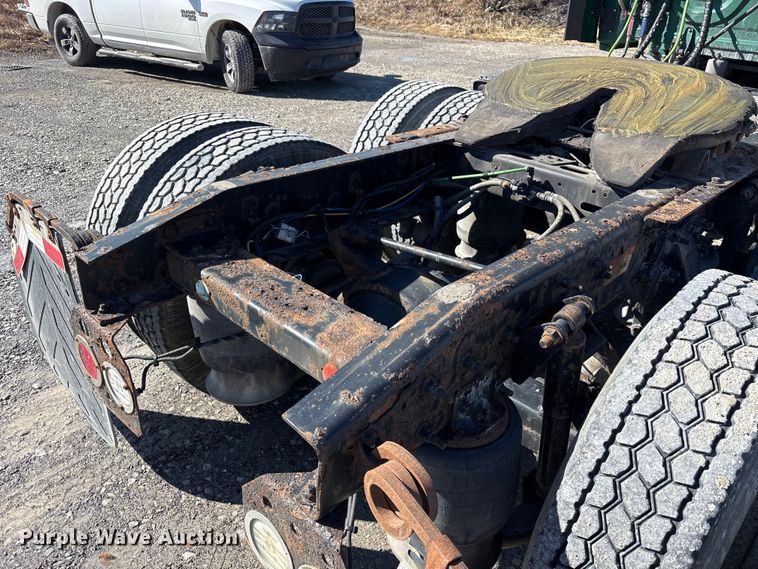 image for item FK1215 2017 Freightliner Cascadia 125 semi truck