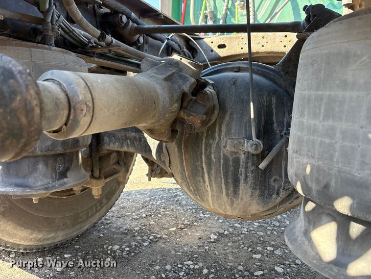 image for item FK1215 2017 Freightliner Cascadia 125 semi truck