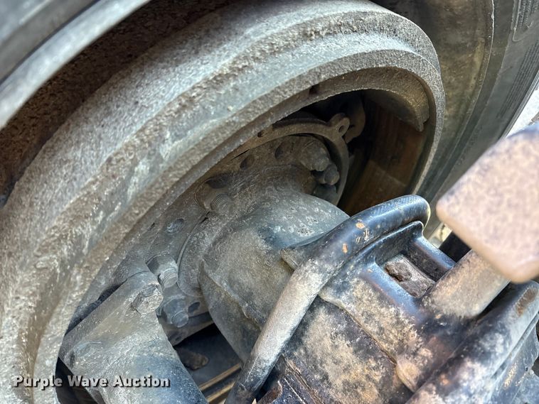 image for item FK1215 2017 Freightliner Cascadia 125 semi truck