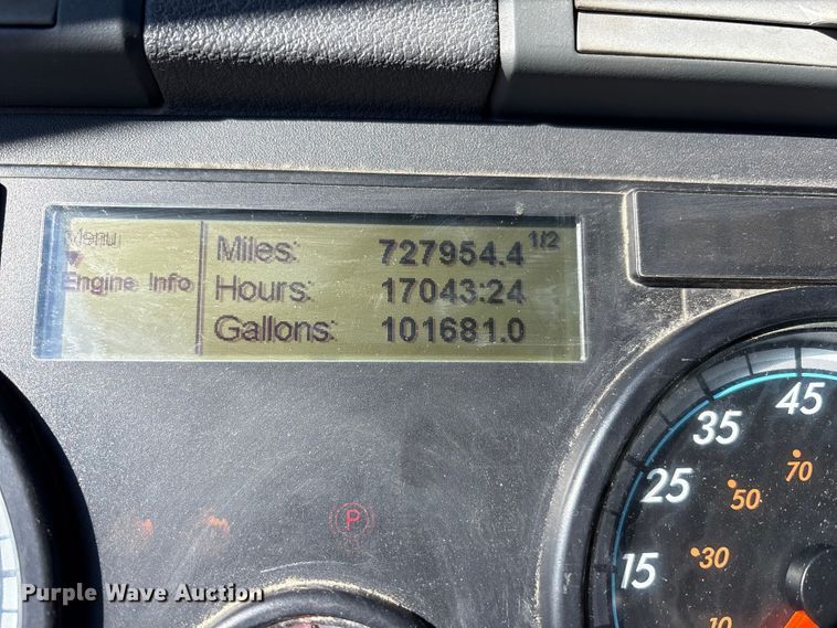 image for item FK1215 2017 Freightliner Cascadia 125 semi truck