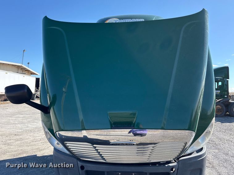 image for item FK1215 2017 Freightliner Cascadia 125 semi truck