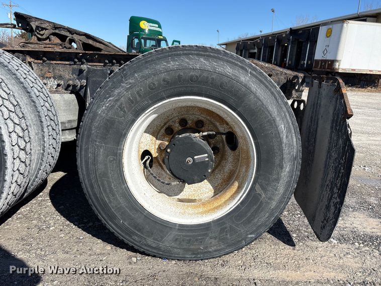 image for item FK1215 2017 Freightliner Cascadia 125 semi truck