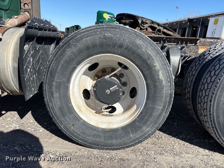 image for item FK1215 2017 Freightliner Cascadia 125 semi truck