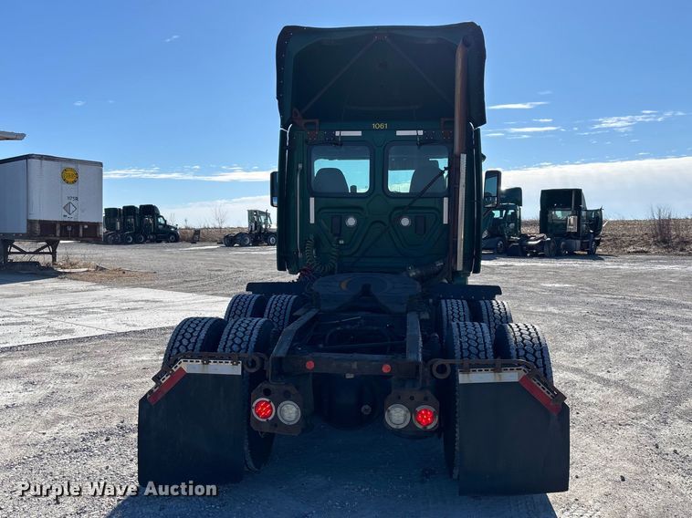 image for item FK1216 2017 Freightliner Cascadia 125 semi truck