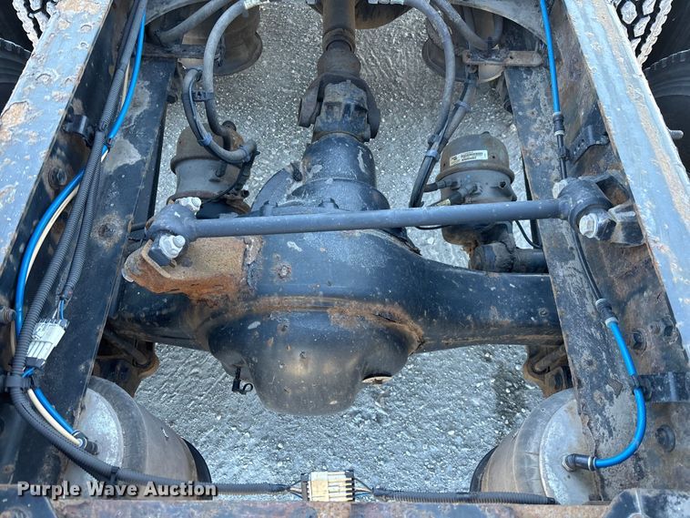 image for item FK1216 2017 Freightliner Cascadia 125 semi truck