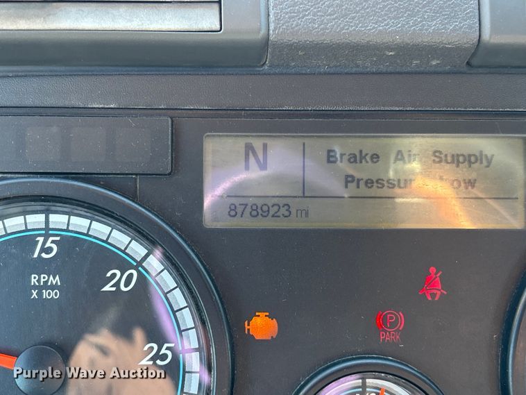 image for item FK1216 2017 Freightliner Cascadia 125 semi truck