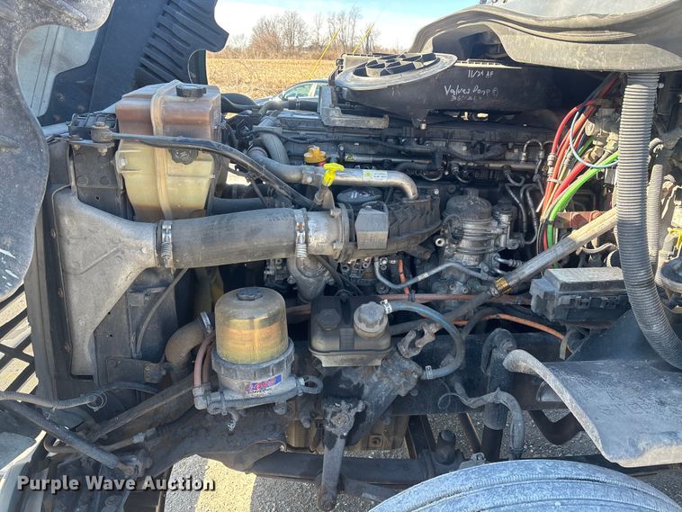 image for item FK1216 2017 Freightliner Cascadia 125 semi truck