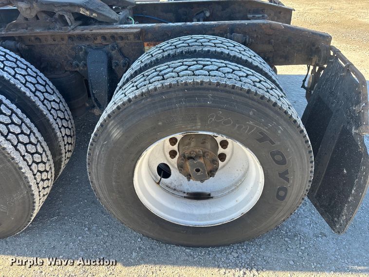 image for item FK1216 2017 Freightliner Cascadia 125 semi truck