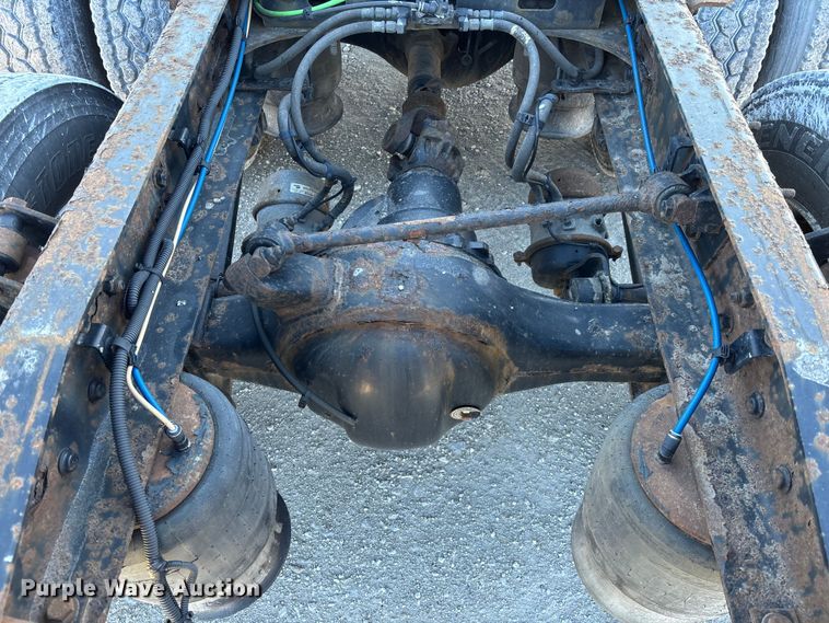 image for item FK1217 2017 Freightliner Cascadia 125 semi truck