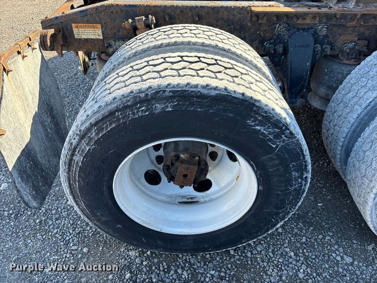 image for item FK1217 2017 Freightliner Cascadia 125 semi truck