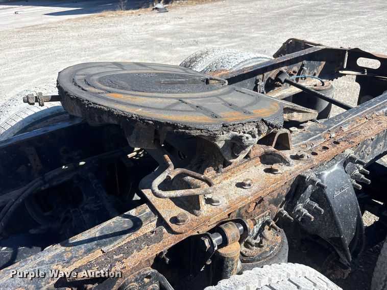 image for item FK1218 2017 Freightliner Cascadia 125 semi truck