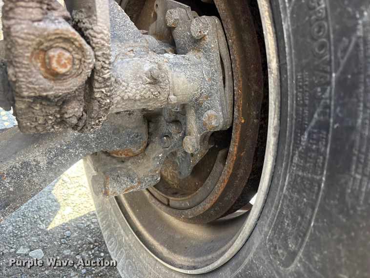 image for item FK1218 2017 Freightliner Cascadia 125 semi truck