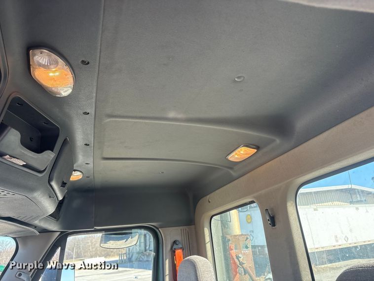 image for item FK1218 2017 Freightliner Cascadia 125 semi truck