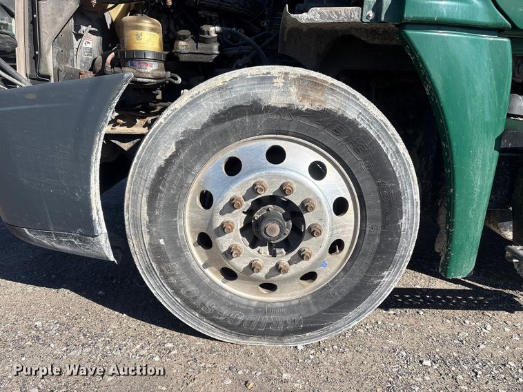 image for item FK1218 2017 Freightliner Cascadia 125 semi truck