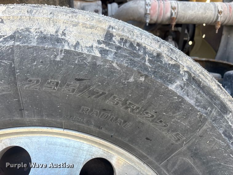 image for item FK1218 2017 Freightliner Cascadia 125 semi truck