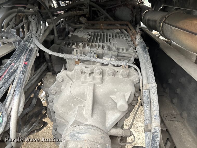 image for item FK1220 2016 Mack CXU613 semi truck