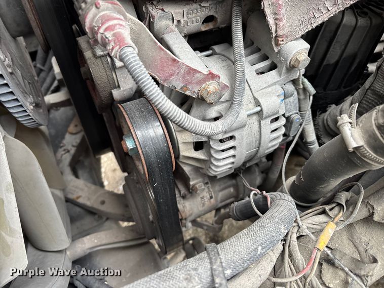 image for item FK1220 2016 Mack CXU613 semi truck