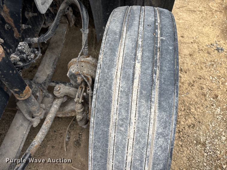 image for item FK1220 2016 Mack CXU613 semi truck