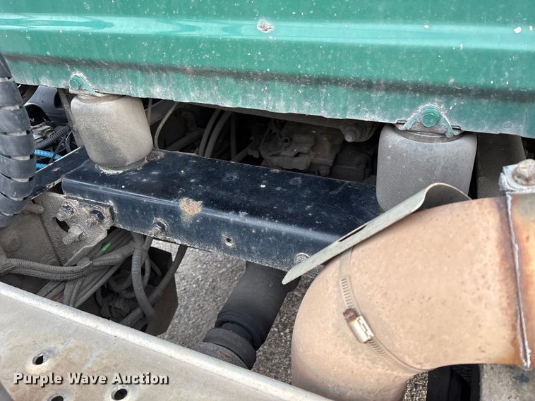 image for item FK1221 2017 Freightliner Cascadia 125 semi truck