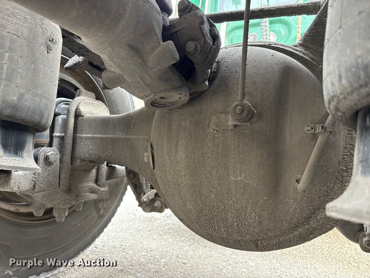 image for item FK1221 2017 Freightliner Cascadia 125 semi truck