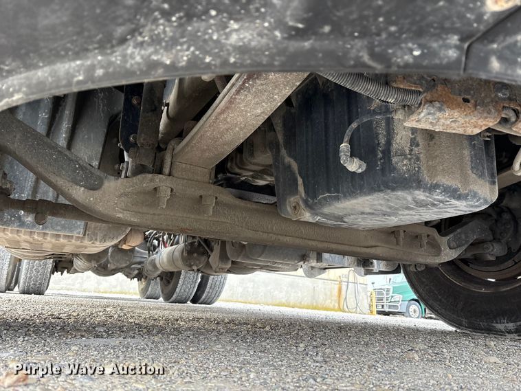 image for item FK1221 2017 Freightliner Cascadia 125 semi truck