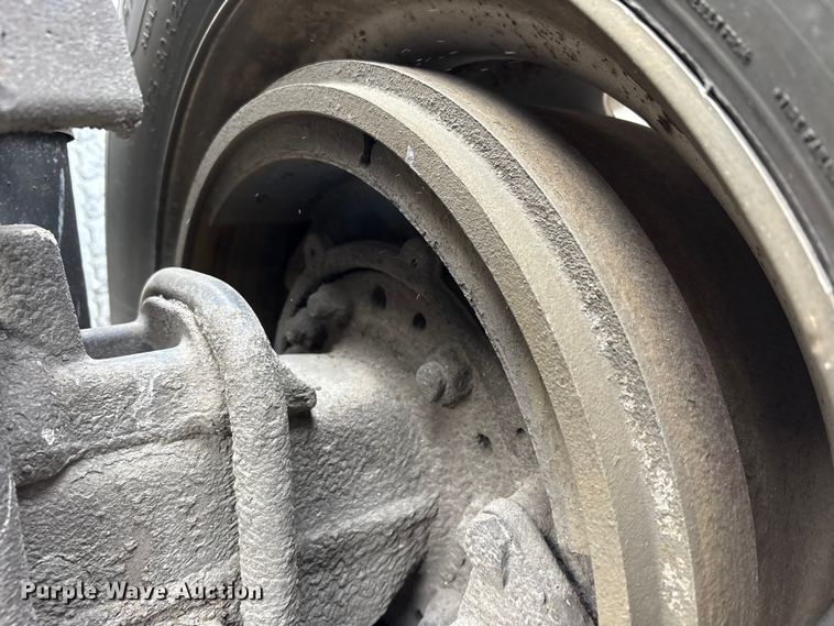 image for item FK1221 2017 Freightliner Cascadia 125 semi truck