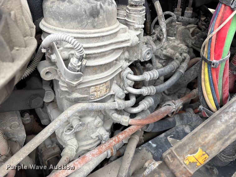 image for item FK1221 2017 Freightliner Cascadia 125 semi truck