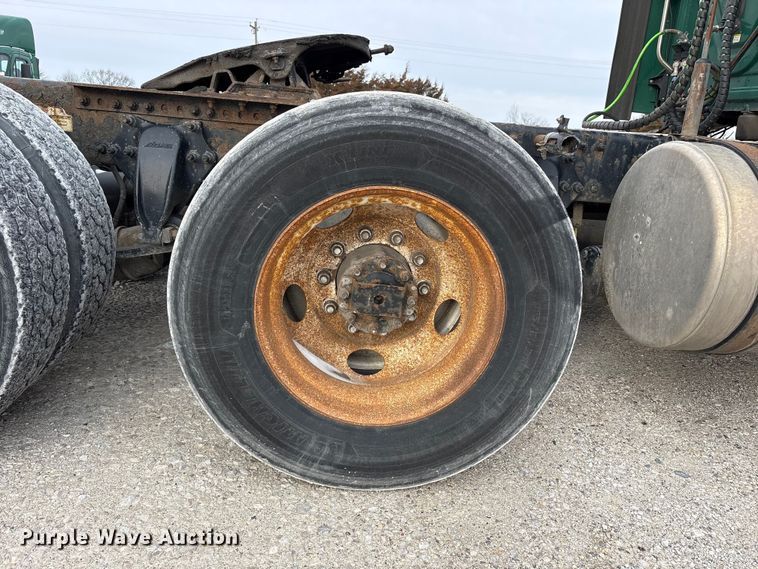 image for item FK1221 2017 Freightliner Cascadia 125 semi truck