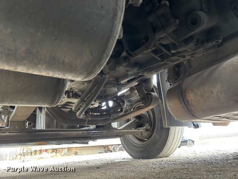 image for item FK1222 2017 Freightliner Cascadia 125 semi truck