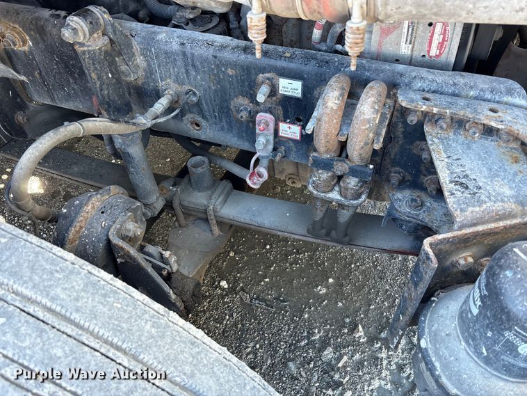 image for item FK1222 2017 Freightliner Cascadia 125 semi truck