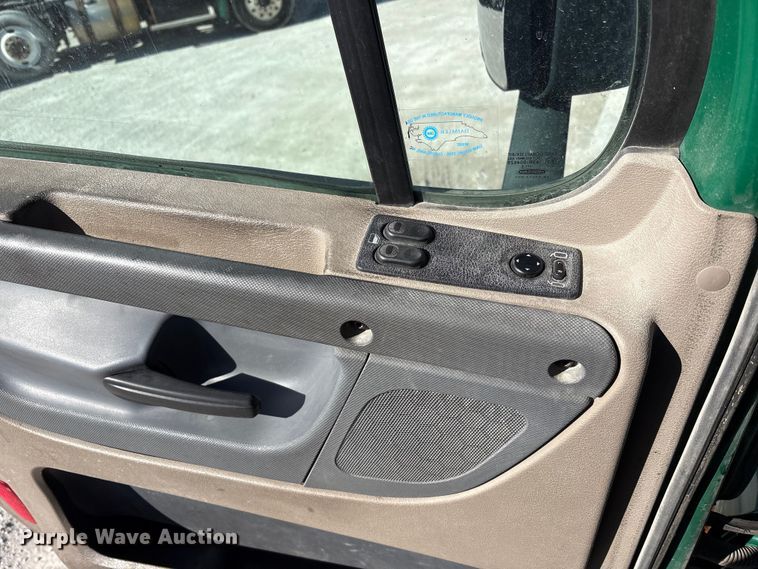 image for item FK1222 2017 Freightliner Cascadia 125 semi truck