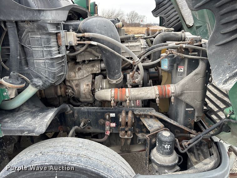 image for item FK1222 2017 Freightliner Cascadia 125 semi truck