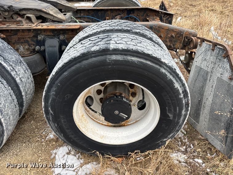 image for item FK1222 2017 Freightliner Cascadia 125 semi truck