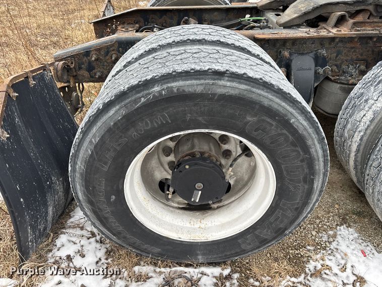 image for item FK1222 2017 Freightliner Cascadia 125 semi truck